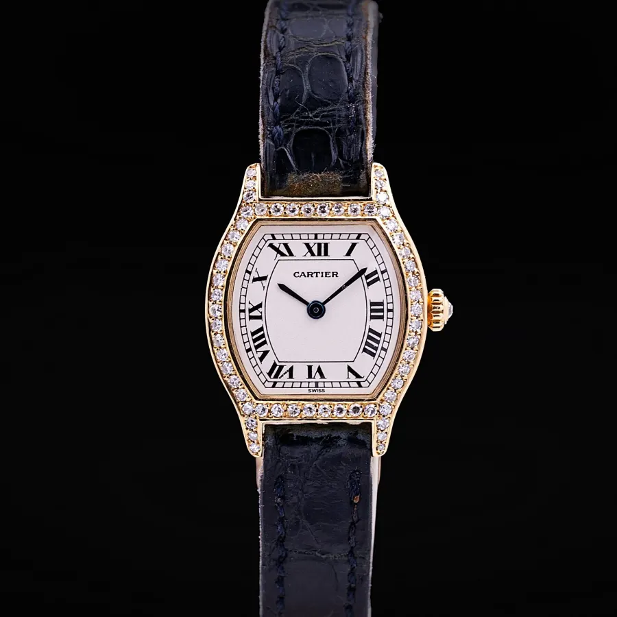 Cartier Tortue Mini Or jaune et diamants,