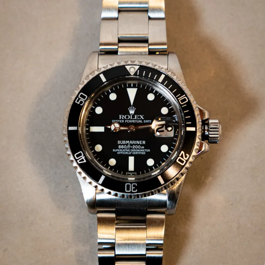 Rolex Submariner Date — Acier, 1977