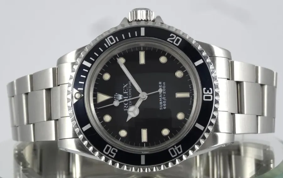 Rolex SubmarinerRéf 5513 index cercles Papiers de révision Rolex