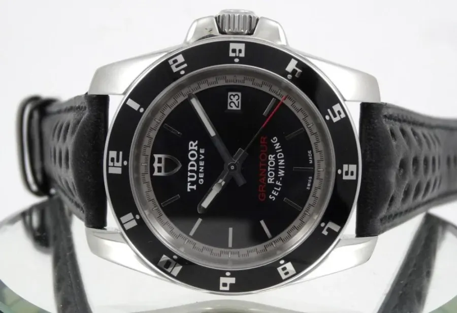 Tudor Grantour Date entièrement révisée Tudor