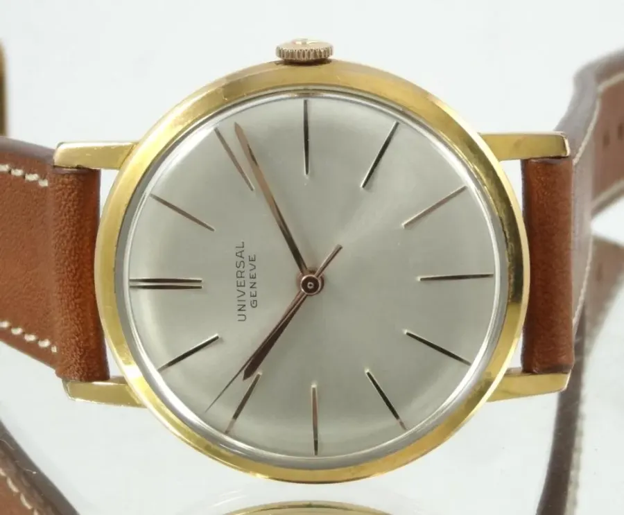 Universal Genève Universal Solo Tempo plaqué or 34mm