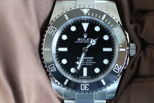Rolex Submariner (No Date) 114060 perfect full set like new