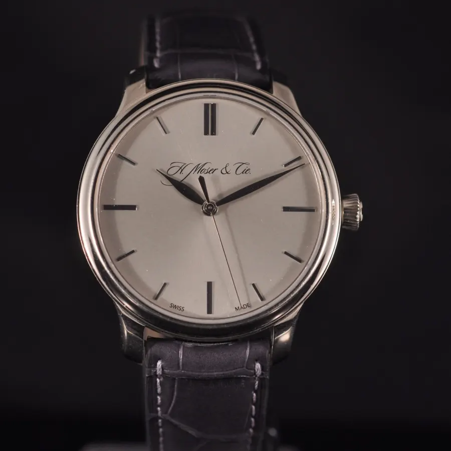 H. Moser & Cie MONARD